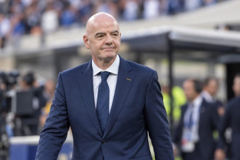 UEFA žádá 42 odpovědí. FIFA má čas do 2. listopadu