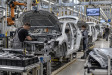 Volkswagen ztrácí Čínu a žádá ochranu. Škoda zatím roste