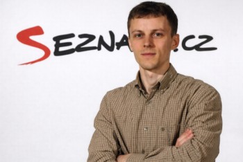 Média v otevřeném střetu s vládou. Kdo manipuluje veřejnost?